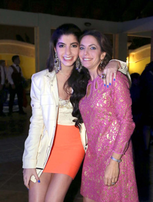 Fiesta para Natalie Pagels y Tavi Canahuati