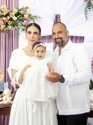 El bautizo de Arwa Soraya Handal Janania
