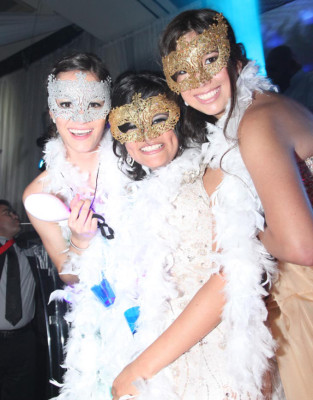 La prom de la Escuela Americana