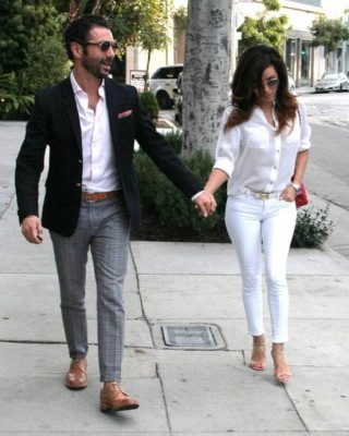 Eva Longoria feliz junto a su novio