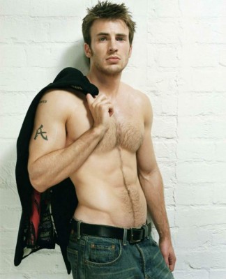 Chris Evans – Capitán América