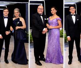 La velada prometía ser mágica, y así fue. Los seniors 2025 de Mayan School celebraron su prom en una noche inolvidable, llena de emociones y elegancia. Acompañados de sus padres, desfilaron hacia el Centro de Convenciones del Hotel Honduras Maya, donde los esperaban luces brillantes, música vibrante y una atmósfera perfecta para cerrar con broche de oro su etapa escolar.
