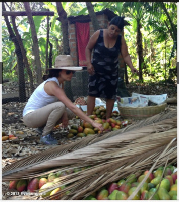 Eva Longoria feliz de estar en Honduras