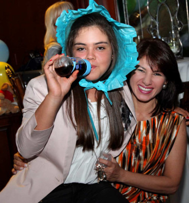 Baby shower para Rebecca Agurcia