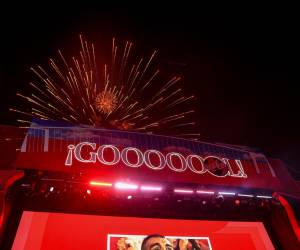 Con el respaldo de Coca-Cola, Socio Oficial de la Copa Mundial de la FIFA 2026™, y Michelob Ultra, Cerveza Oficial del torneo, miles de aficionados disfrutaron de GOOOL FEST en Tegucigalpa. Durante tres días, el evento reunió fútbol, música, entretenimiento y experiencias interactivas que hicieron vibrar a los asistentes. Revive los mejores momentos de esta celebración en nuestra galería de fotos.