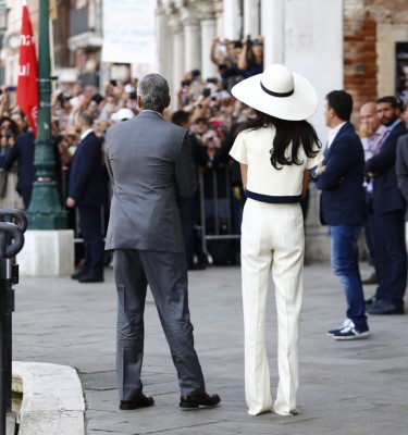 Clooney y Alamuddin oficializan boda