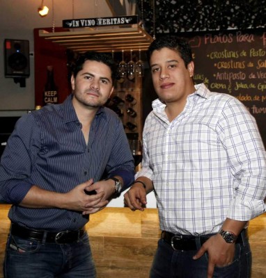 Wine night for Franco y Nury