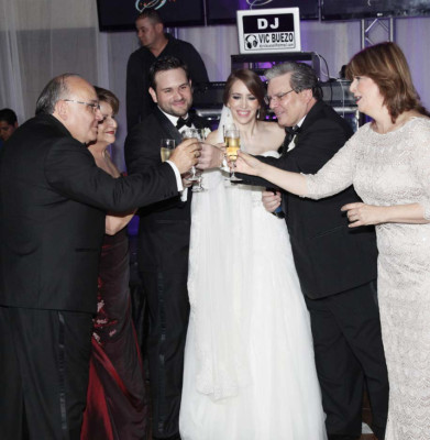 Boda Llanes Del Carmen