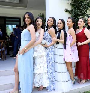 La Generación 2026 de la Escuela Americana de Tegucigalpa celebró su Senior Lunch en una tarde especial, marcada por la elegancia, la alegría y buena compañía. Entre sonrisas, conversaciones y un ambiente cálido y agradable, los estudiantes compartieron momentos que reflejan los lazos que se forjaron a lo largo de los años.