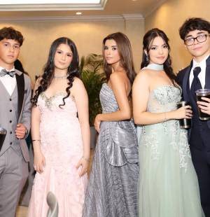 Así se vivió la fiesta de la prom night 2026 de los seniors de Hillcrest School una noche llena de emoción y alegría, donde disfrutaron de una velada junto a sus seres queridos y compañeros de generación.