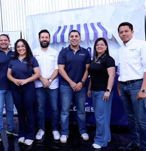 El Bazar Creciendo Juntos reunió a los colaboradores de Grupo Flores en una jornada llena de ideas fresh, talento local y espíritu emprendedor. Ruta 360 sigue transformando vidas con iniciativas que abren puertas y celebran el crecimiento de su gente. Emprender también es comunidad.