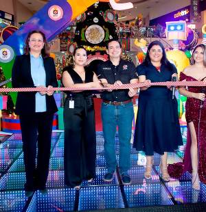 Karen Calidonio, gerente de marca Ficohsa zona norte, Tatiana Gallardo, gerente de mercadeo División Inmobiliaria/Corp. Lady Lee, Iván Mejía, gerente de marca Pepsi, Vanessa Urbizo, gerente de mercadeo Lacthosa, y Gisselle Marín, coordinadora de mercadeo City Mall.