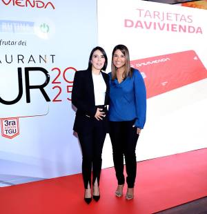 Todo el mes de agosto, Davivienda te invita a salir de la rutina y sumergirte en una experiencia culinaria única con el Restaurant Tour 2025, nuevas iniciativas que celebran la creatividad gastronómica en Honduras. En la foto: Denisse Flores y Ginna Miller.