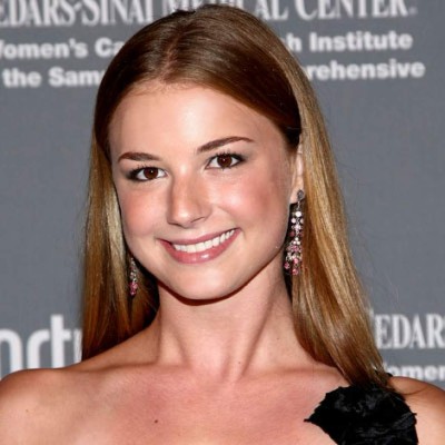 Happy birthday, Emily VanCamp!