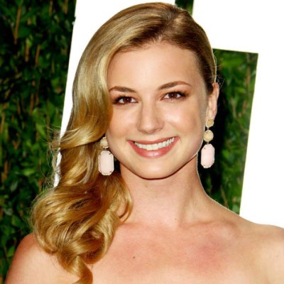 Happy birthday, Emily VanCamp!