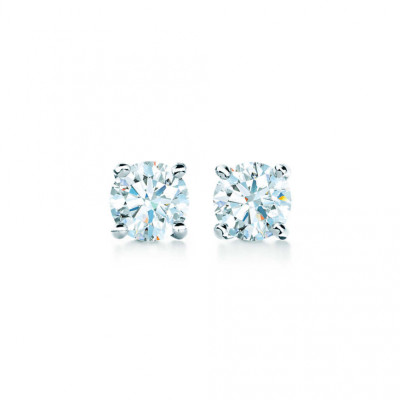 Studs. Diamantes solitarios de Tiffany & Co.
