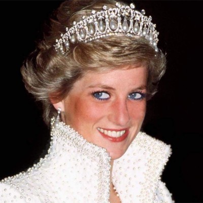 En conmemoración de un nuevo aniversario de la muerte de la reina de corazones, revivimos los icónicos momentos en los que Diana usó sus tiaras favoritas