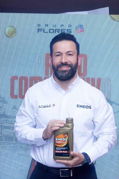 Grupo Flores, empresa líder en el sector automotriz del país, presentó ENEOS, una marca japonesa de lubricantes de tecnología avanzada para vehículos y motocicletas, reconocida mundialmente por su calidad, eficiencia y por prolongar la vida útil de los motores.