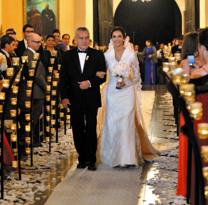 La boda de Atenas Hernández y Juan Merino