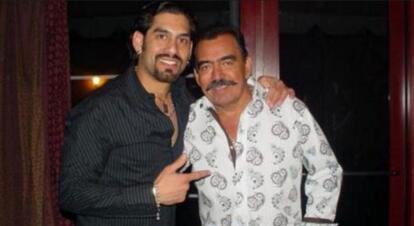 La lucha contra el cáncer de huesos continuaba para el artista en el 2010, pero esa triste noticia no fue la única que golpeaba en su vida. El segundo de sus hijos, Juan Sebastián, murió en un bar de Cuernavaca a causa de una acalorada discusión con la seguridad del lugar que le propiciaron un disparo que acabó con su vida.