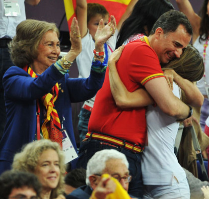 La Reina y los Príncipes de Asturias celebran