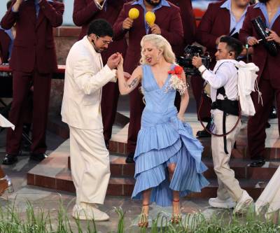 El vestido de Lady Gaga para el Super Bowl 2026 firmado por diseñador latino