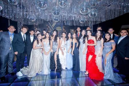 La generación 2026 de Ágape Christian Academy celebró su esperada cena de gala, para celebrar el cierre de su último año escolar. Los jóvenes se mantuvieron unidos en su última momento juntos. Aquí te dejamos todas las fotos de esta noche especial.