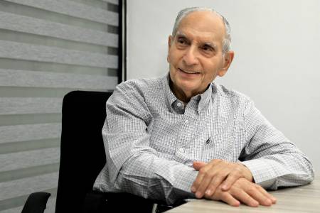 Nuestro adiós a Emilio Larach. Un empresario íntegro y visionario que entendió que el verdadero éxito se construye generando progreso para el país y bienestar para los demás. Su legado permanecerá imborrable en una sociedad en la que marcó huella.