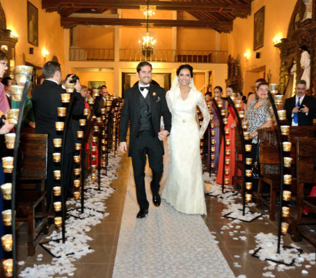 La boda de Atenas Hernández y Juan Merino