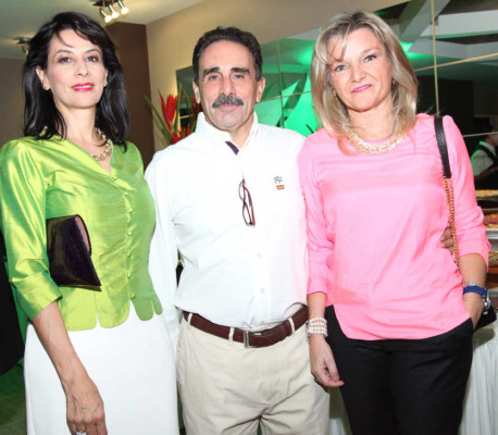 Despedida para consul de Chile