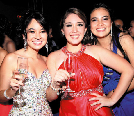 Del Campo International School grad