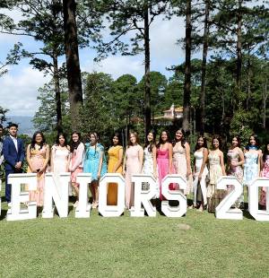 Los Seniors 2025 del Instituto San José del Carmen celebraron su tradicional brunch en medio de la naturaleza del restaurante La Cumbre. En un ambiente lleno de alegría, risas y recuerdos, los jóvenes disfrutaron de una mañana inolvidable rodeados de sus compañeros. Un momento especial para cerrar etapas y prepararse para su esperada graduación en noviembre.