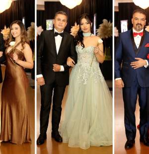 Entre sonrisas y emoción los seniors 2026 de Hillcrest School desfilaron junto a sus padres en su prom night en el Centro de Convenciones del Hotel Honduras Maya marcando el inicio de una velada llena de alegría y momentos especiales.