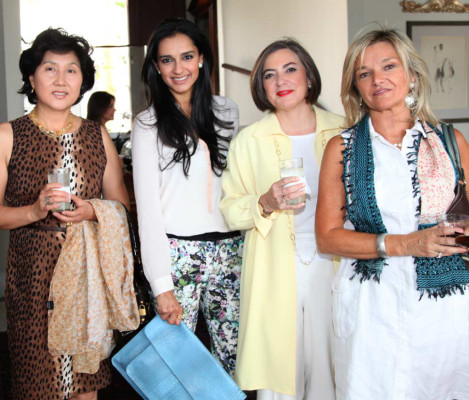 Almuerzo solidario