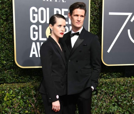 Actors Claire Foy (L) and Matt Smith arrive for the 75th Golden Globe Awards on January 7, 2018, in Beverly Hills, California. / AFP PHOTO / VALERIE MACON