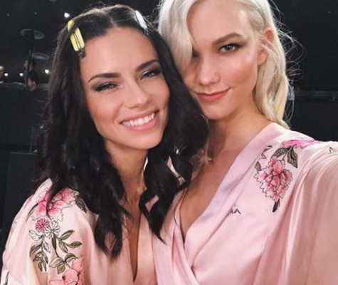 Adriana Lima y Karlie Kloss