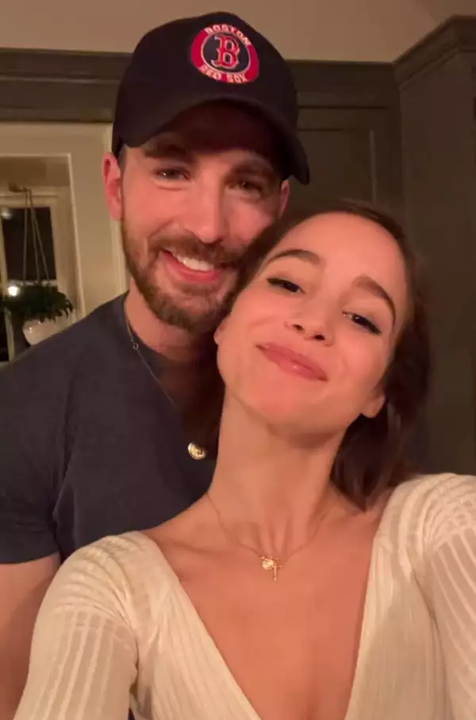 Chris Evans y Alba Baptista se casan en secreto