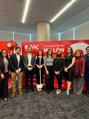 BAC entrega el primer millón de lempiras al ganador de la promoción “La Pregunta del Millón”