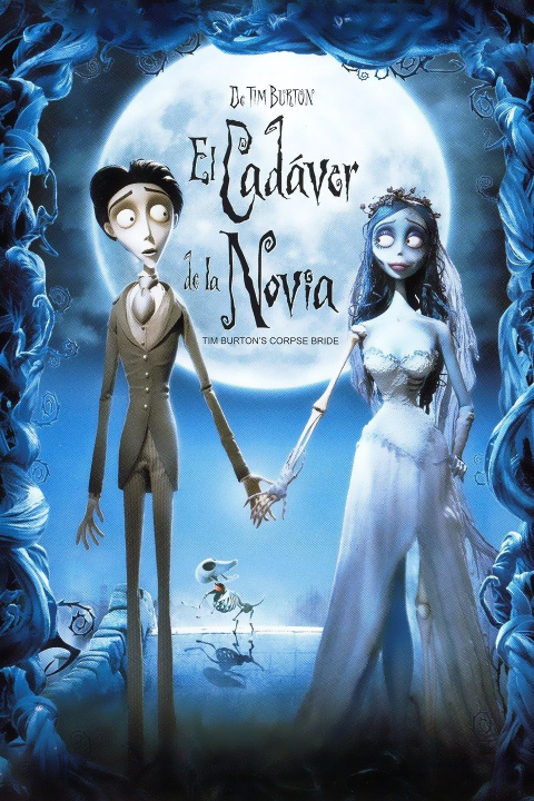 <b>El Cadáver de la Novia</b>Bajo la brillante dirección de Tim Burton, esta obra maestra animada trasciende las barreras que separan el reino de los vivos del de los muertos, convirtiéndola en una elección perfecta para celebrar Halloween, sin que ello implique causar miedo. La trama narra la historia de un hombre que, sin darse cuenta, coloca un anillo de compromiso en el dedo de una difunta, quien resucita para reclamar su compromiso matrimonial.