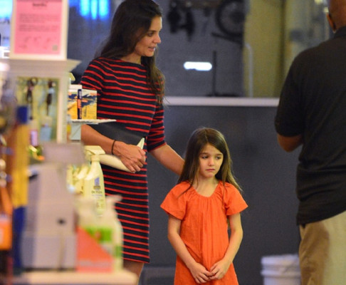 Katie cambiaría nombre a Suri