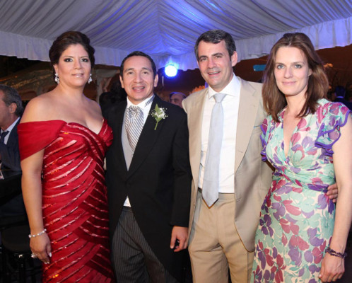 La boda de Ginette Gutiérrez y Eduardo Waddington