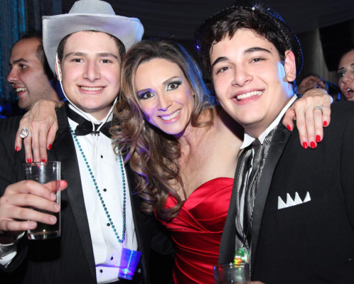 La prom de la Escuela Americana