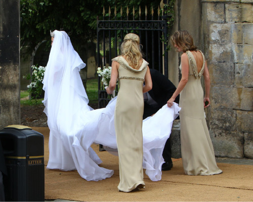 Elegante boda en el castillo de Hogwarts