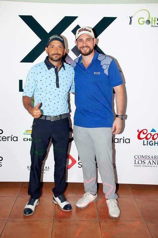 Benjamín Abdu de GolfShop y Jorge Vitanza representante de Luxxbet, patrocinadores del evento.