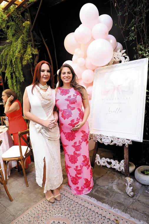 Rosamaría Lara con su hija Lorella