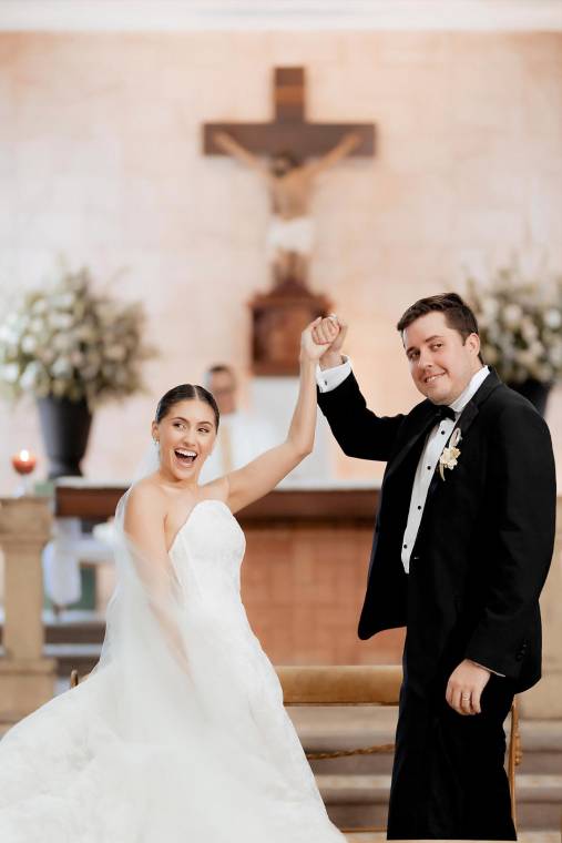 La boda eclesiástica de Johannes Múller y Ruth Panayotti, en Copán Ruinas