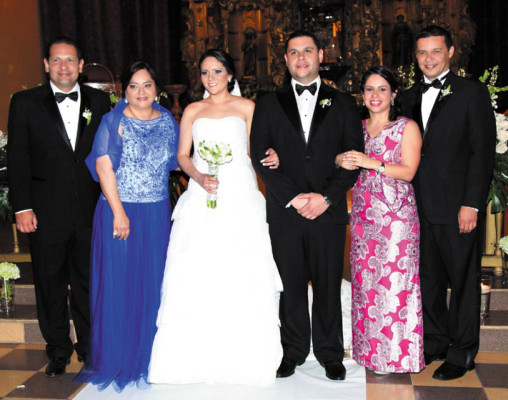 La boda de René Serrano y Elisa García