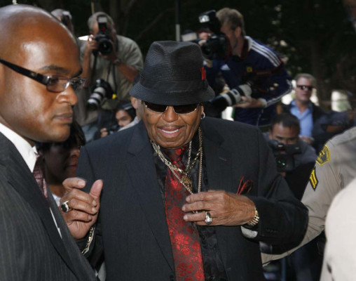 Comienza juicio por muerte de Michael Jackson