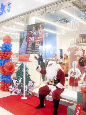 St. Jacks presentó “Tómate una foto con Santa”