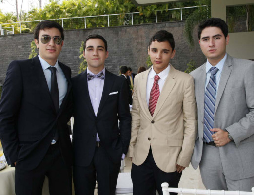 Senior breakfast de la Escuela Americana